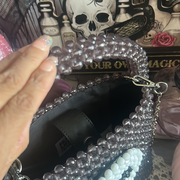 ☠️LD Kendra Dandy Skull Beaded Crossbody Bag 2023 Rare HTF☠️ - Picture 8 of 15
